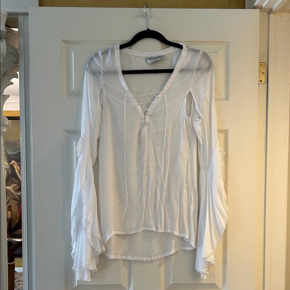 Stylestalker White Flowy Blouse